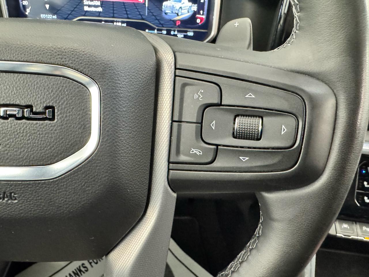 GMC Sierra 1500 4WD Crew Cab 157" Denali 2023