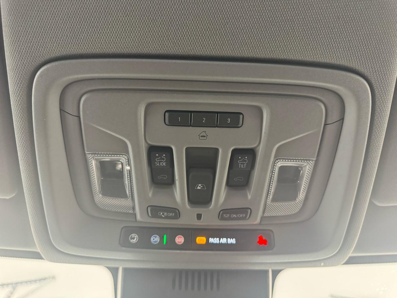 GMC Sierra 1500 4WD Crew Cab 157" Denali 2023
