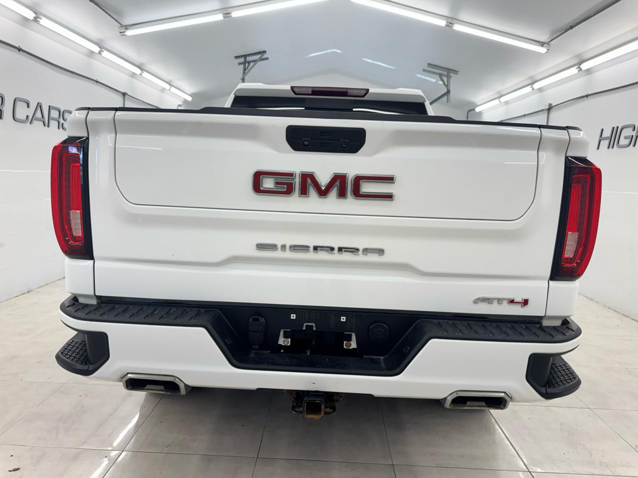 GMC Sierra 1500 4WD Crew Cab 147" AT4 2021
