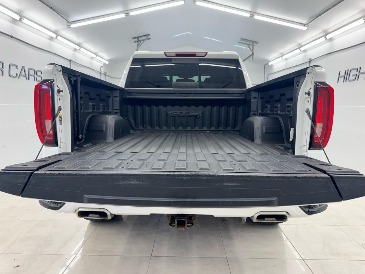 GMC Sierra 1500 4WD Crew Cab 147" AT4 2021