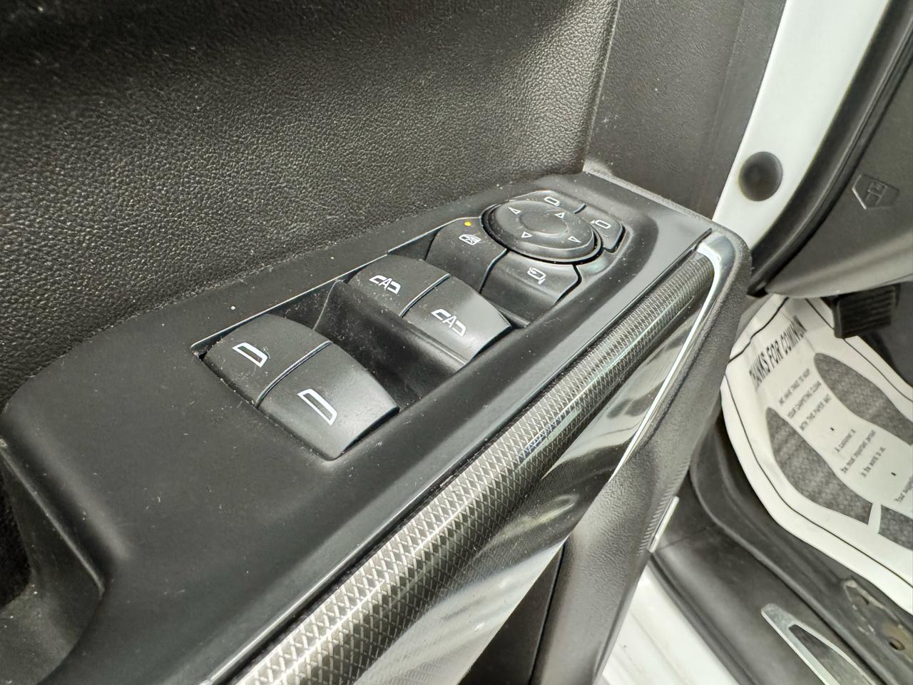 GMC Sierra 1500 4WD Crew Cab 147" AT4 2021