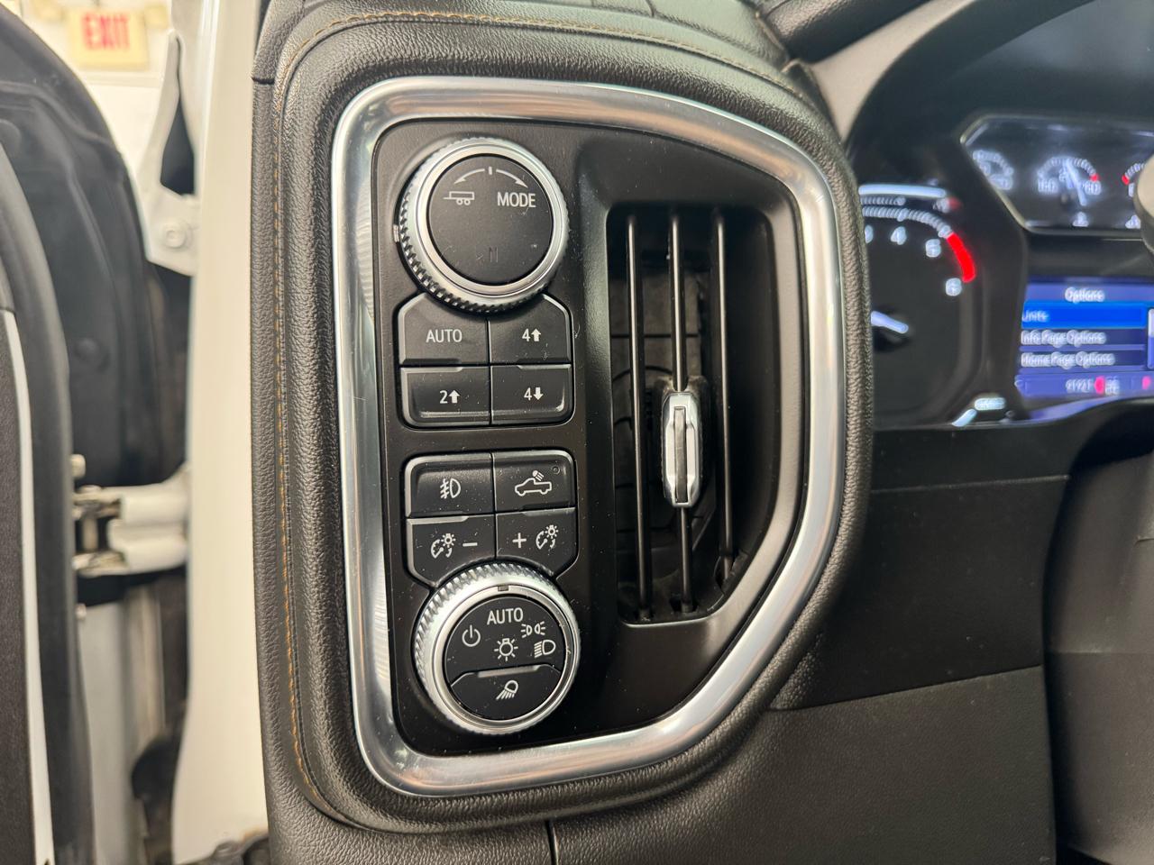 GMC Sierra 1500 4WD Crew Cab 147" AT4 2021