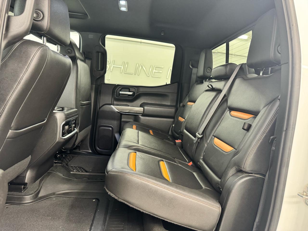 GMC Sierra 1500 4WD Crew Cab 147" AT4 2021