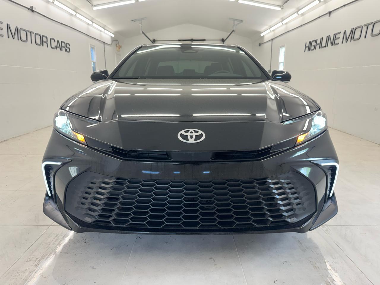 Toyota Camry XLE (Natl) 2025