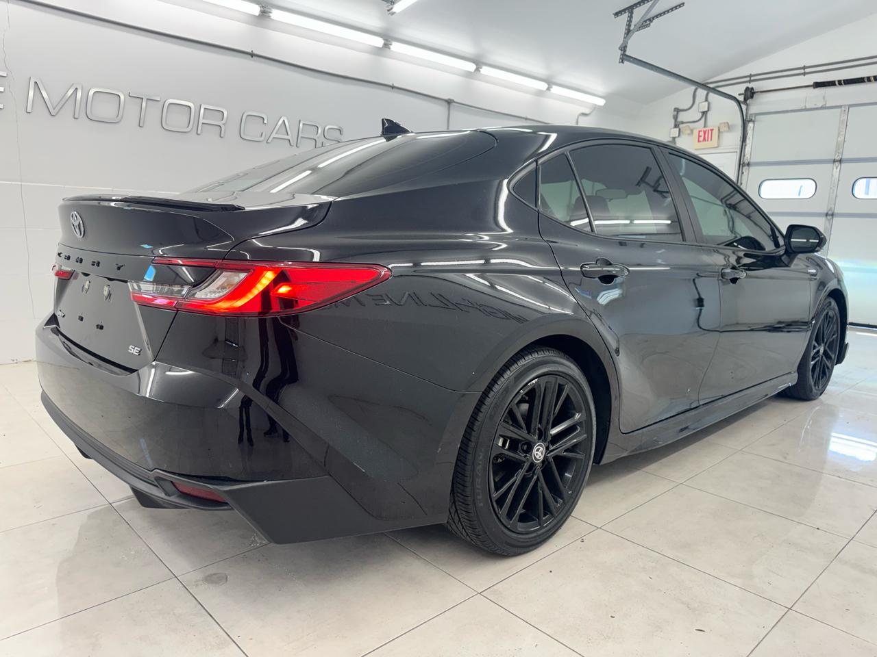 Toyota Camry XLE (Natl) 2025