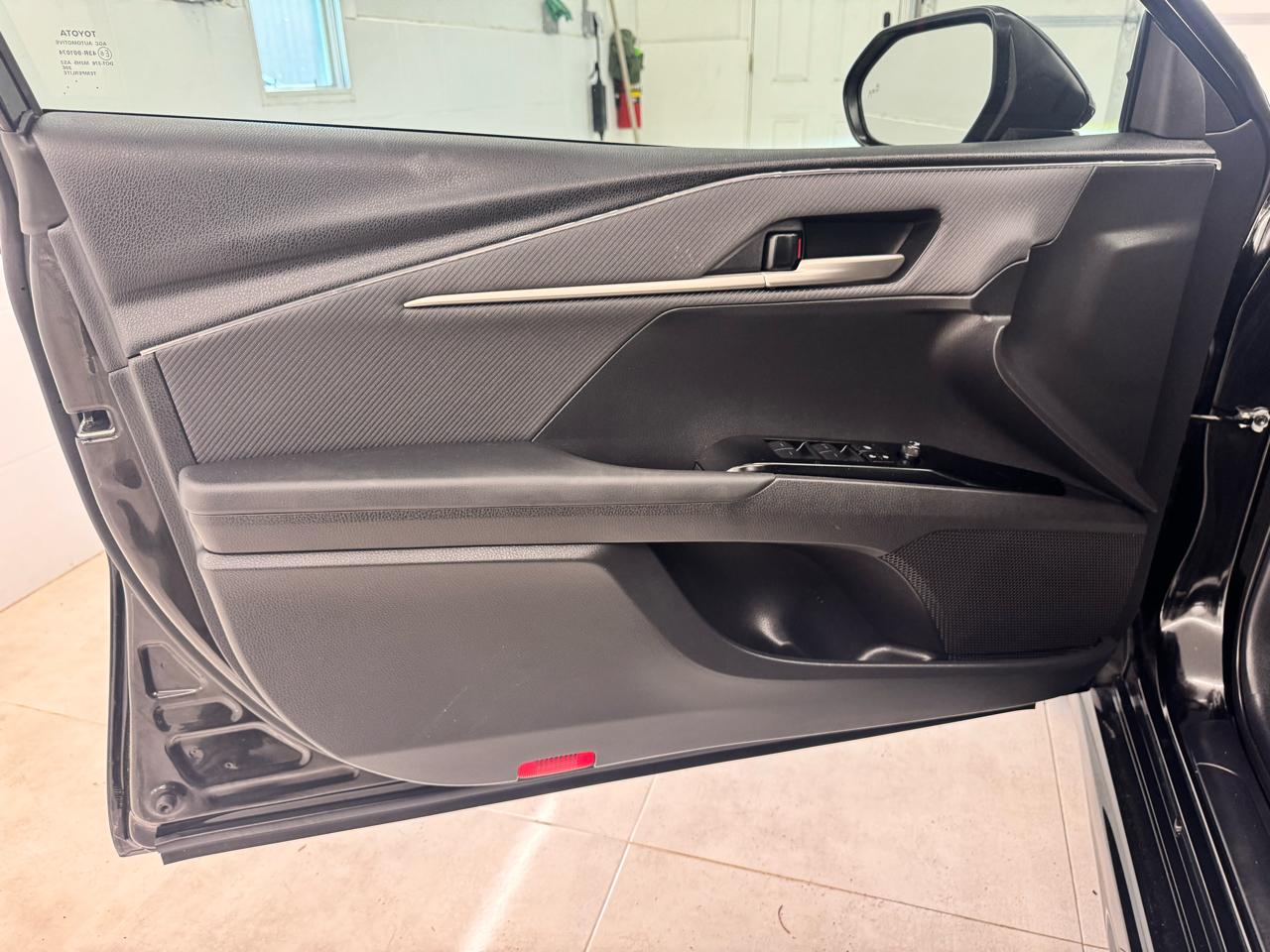 Toyota Camry XLE (Natl) 2025
