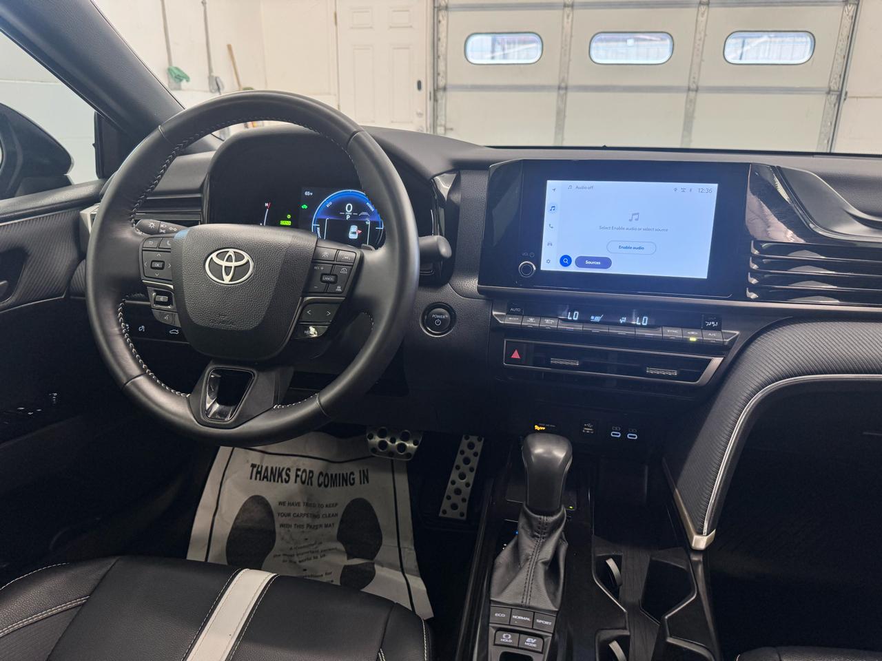 Toyota Camry XLE (Natl) 2025