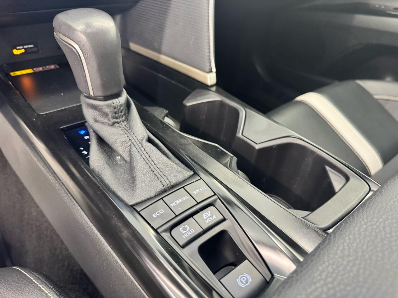 Toyota Camry XLE (Natl) 2025