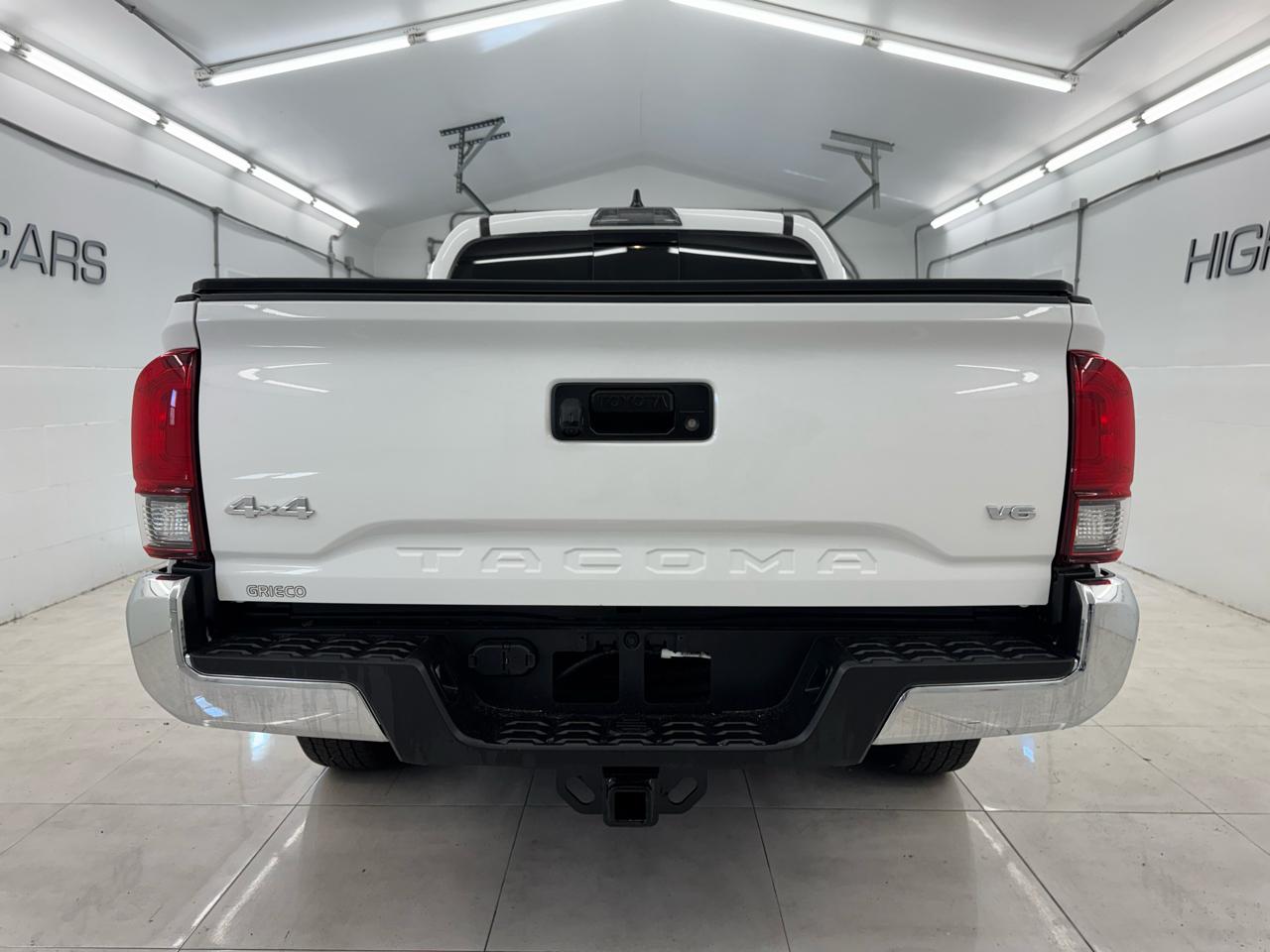 Toyota Tacoma 4WD TRD Off Road Double Cab 5' Bed V6 MT (Natl) 2023