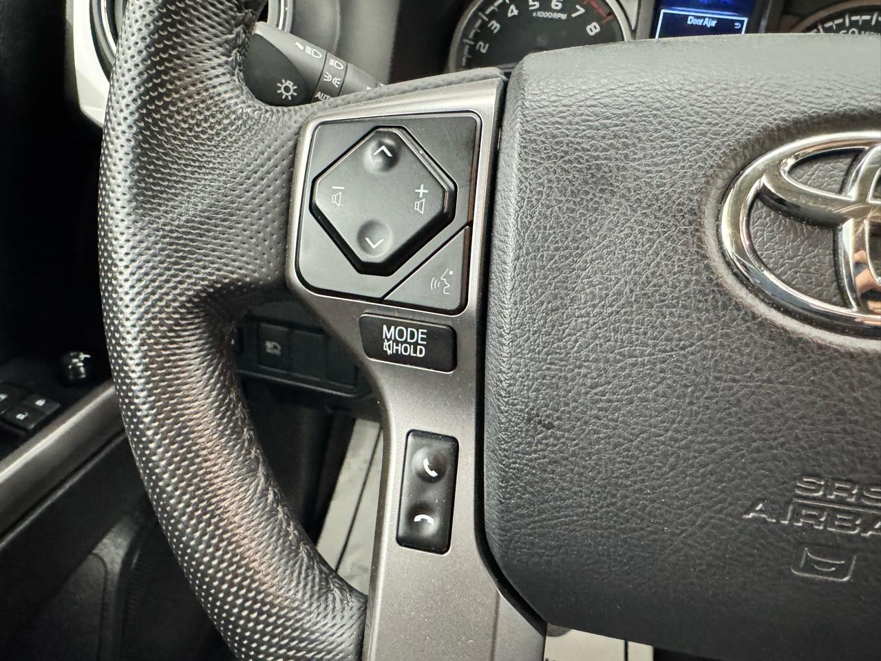 Toyota Tacoma 4WD TRD Off Road Double Cab 5' Bed V6 MT (Natl) 2023