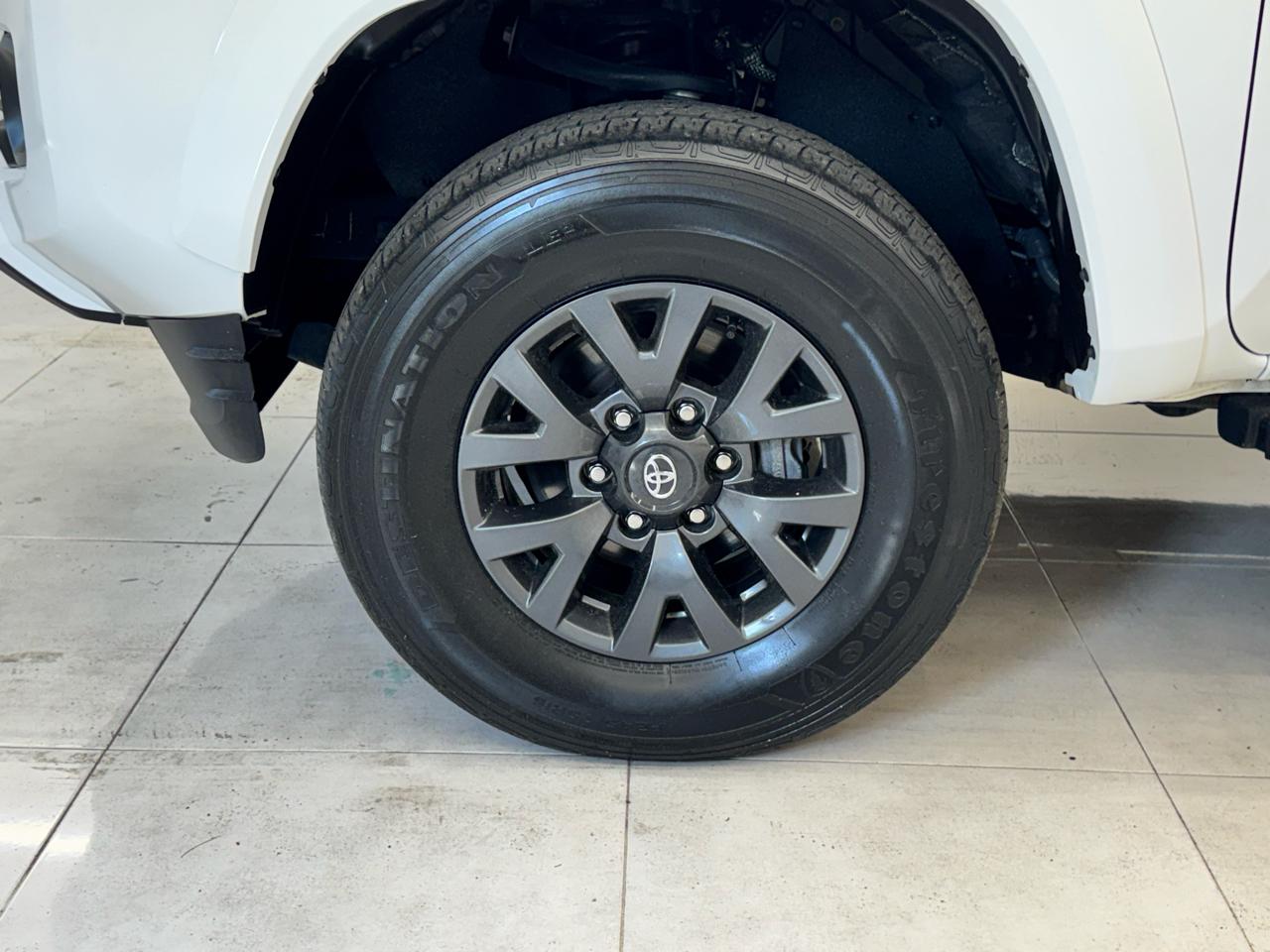 Toyota Tacoma 4WD TRD Off Road Double Cab 5' Bed V6 MT (Natl) 2023