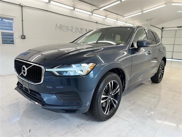 2020 Volvo XC60 T6 Momentum AWD's photo