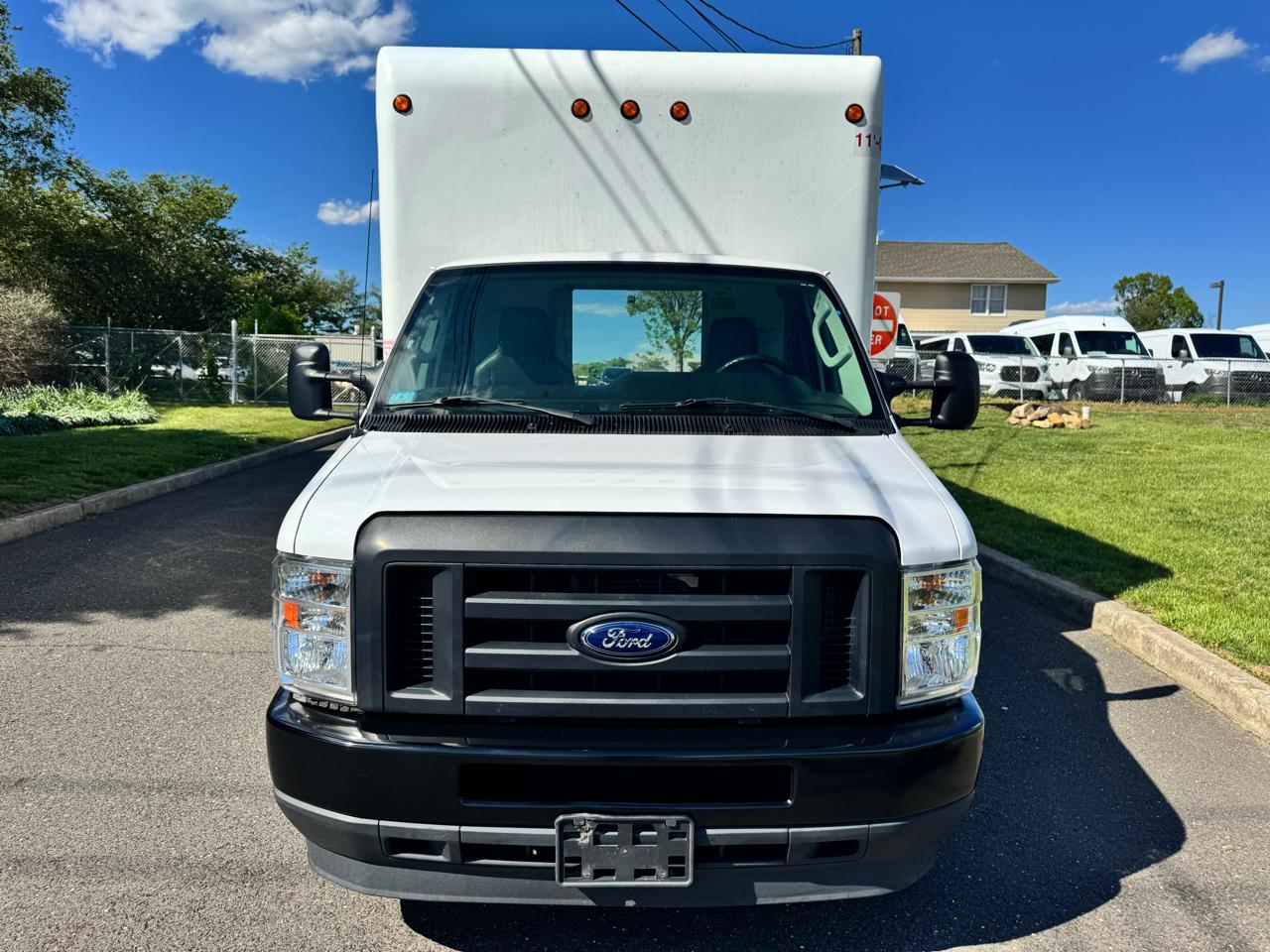 Ford E-Series Cutaway E-350 SRW 138" WB 2021