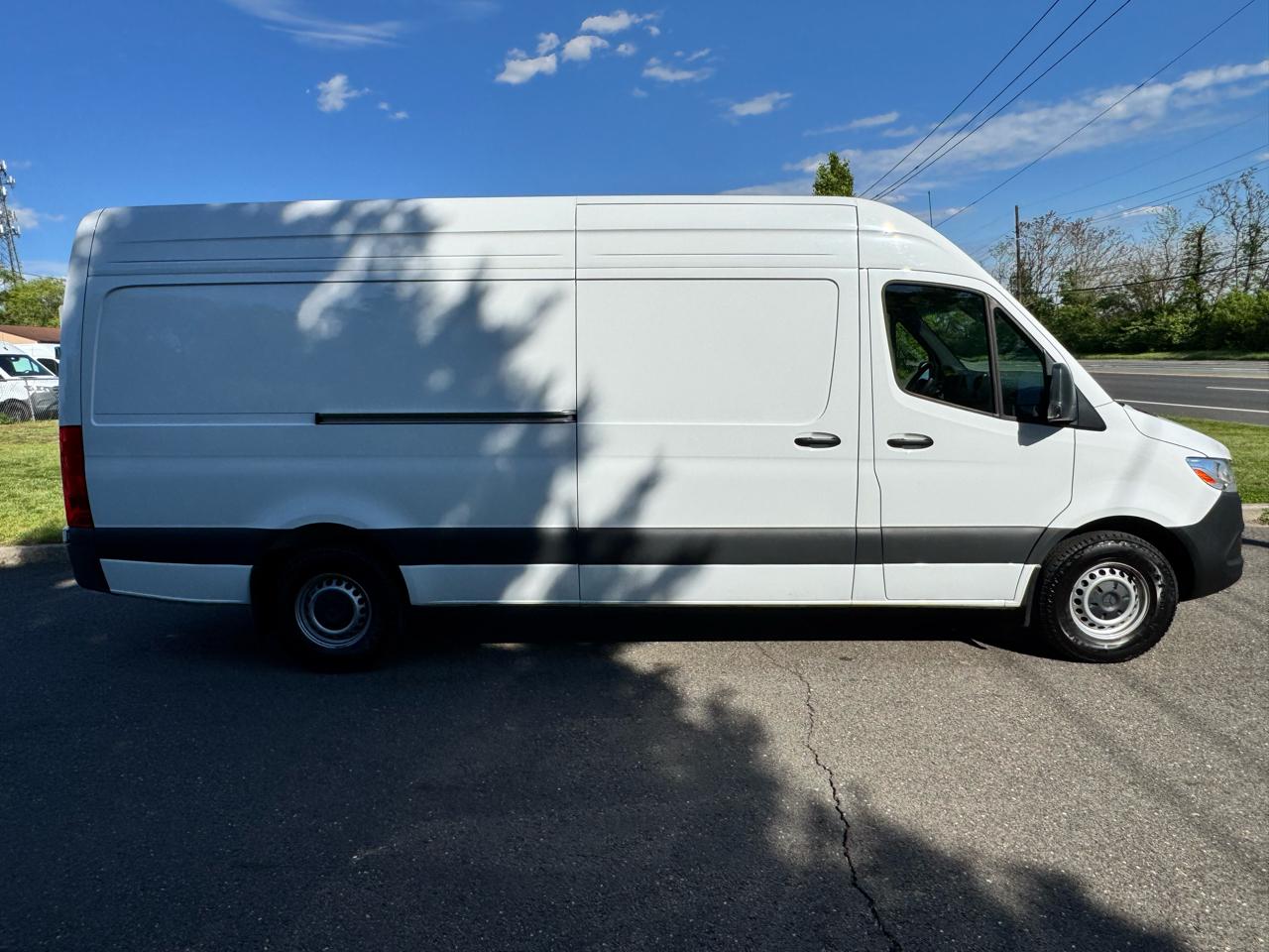 Mercedes-Benz Sprinter Van 2500 High Roof I4 Diesel HO 170" RWD 2024