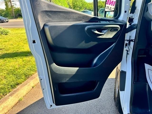 Mercedes-Benz Sprinter Van 2500 High Roof I4 Diesel HO 170" RWD 2024
