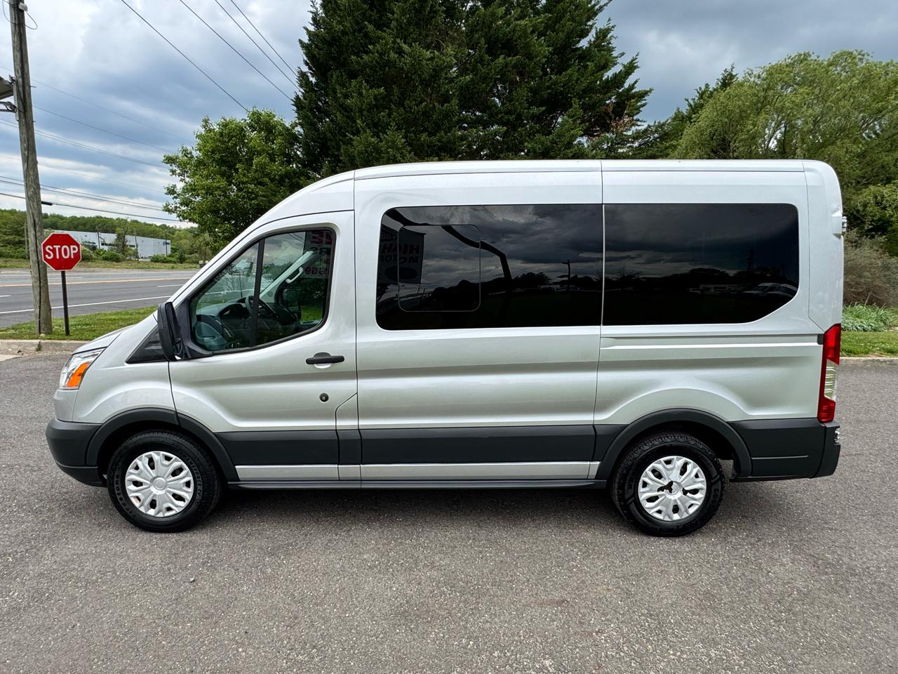 Ford Transit Passenger Wagon T-150 130" Med Roof XLT Sliding RH Dr 2018
