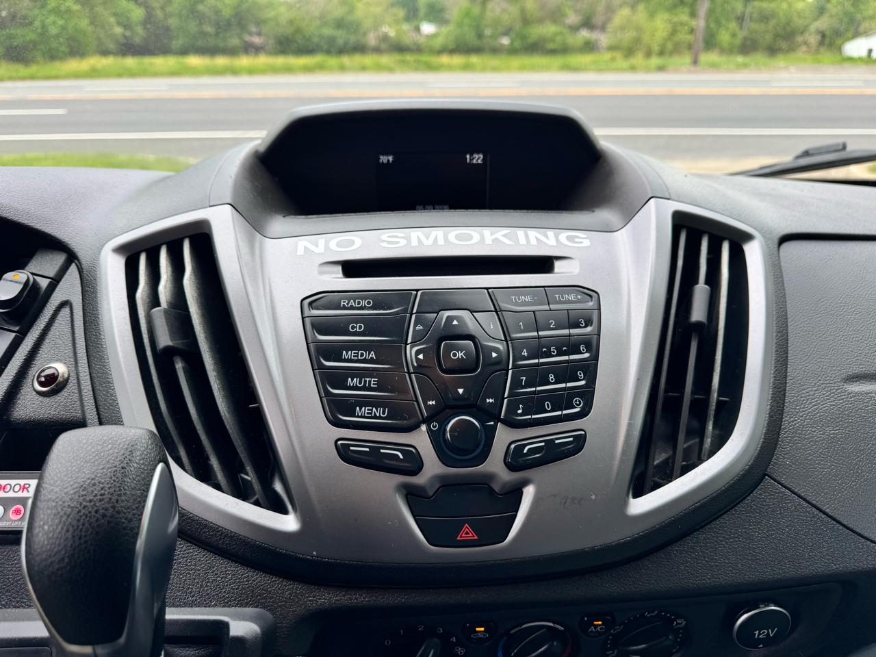 Ford Transit Passenger Wagon T-150 130" Med Roof XLT Sliding RH Dr 2018