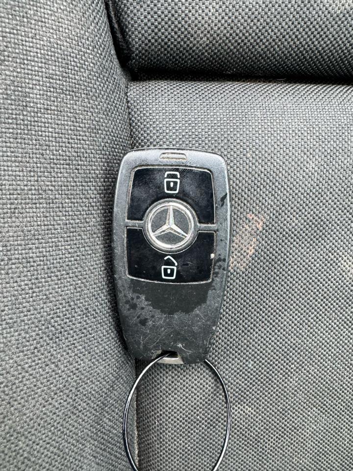 Mercedes-Benz Sprinter Cargo Van 1500 Standard Roof I4 144" RWD 2019
