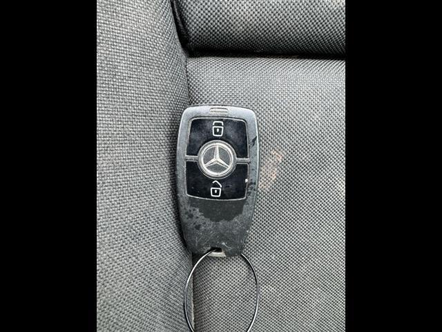 Mercedes-Benz Sprinter Cargo Van 1500 Standard Roof I4 144" RWD 2019