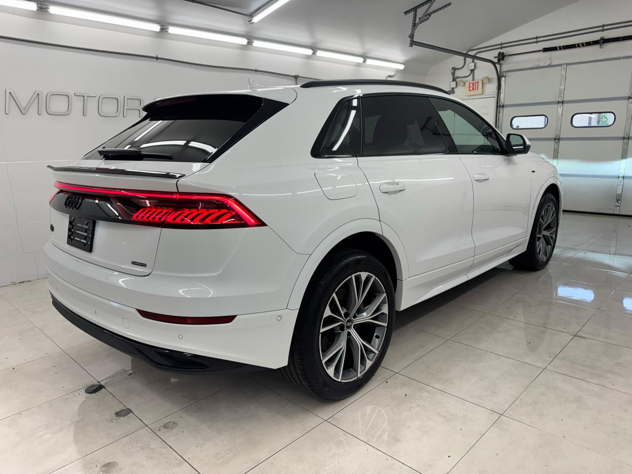 Audi Q8 Premium 55 TFSI quattro 2021