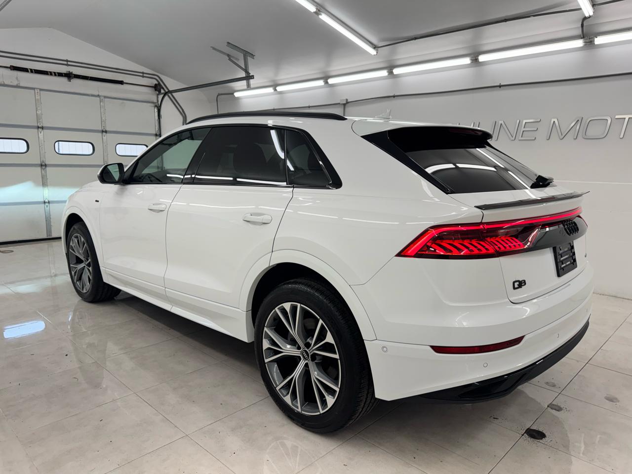 Audi Q8 Premium 55 TFSI quattro 2021