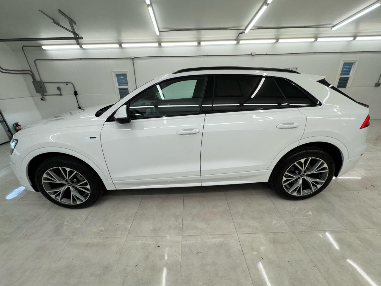 Audi Q8 Premium 55 TFSI quattro 2021