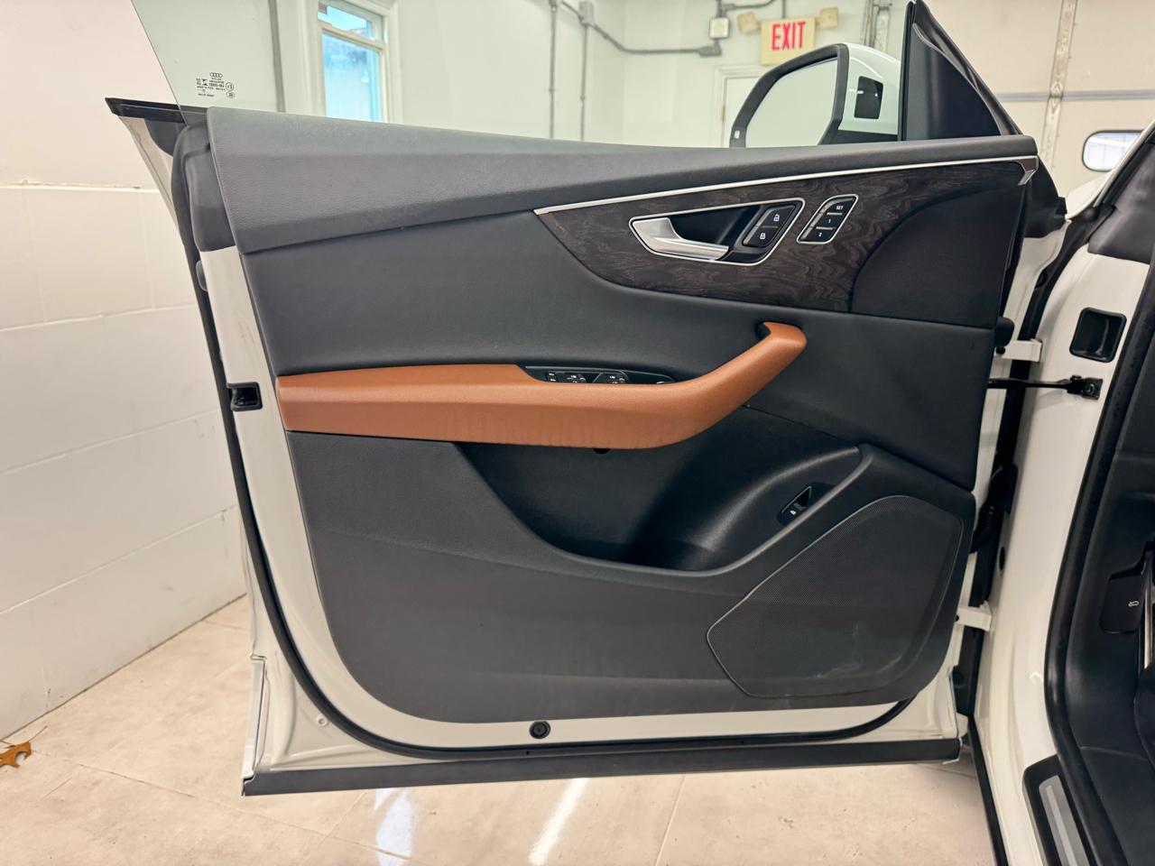 Audi Q8 Premium 55 TFSI quattro 2021