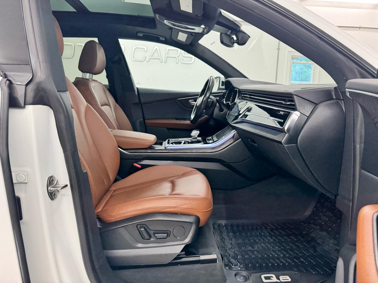 Audi Q8 Premium 55 TFSI quattro 2021