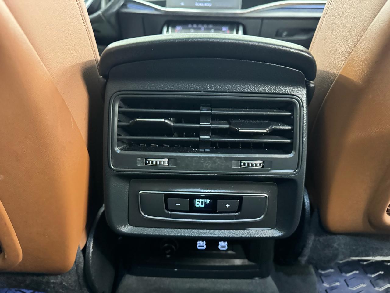 Audi Q8 Premium 55 TFSI quattro 2021