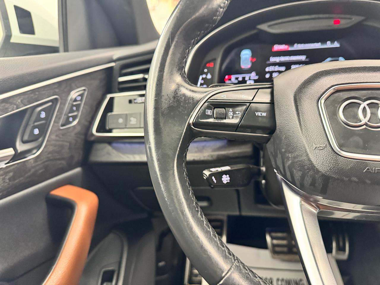 Audi Q8 Premium 55 TFSI quattro 2021