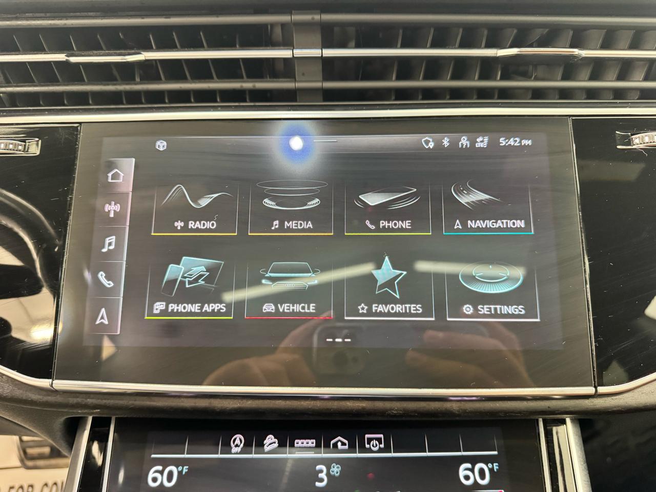 Audi Q8 Premium 55 TFSI quattro 2021