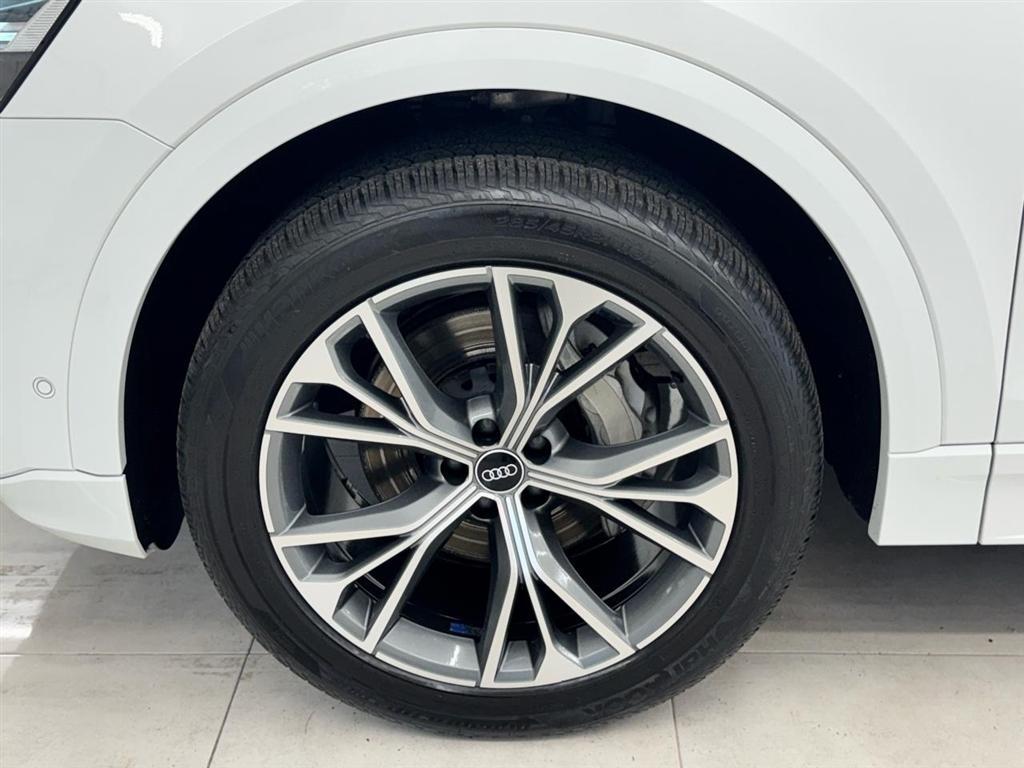 Audi Q8 Premium 55 TFSI quattro 2021