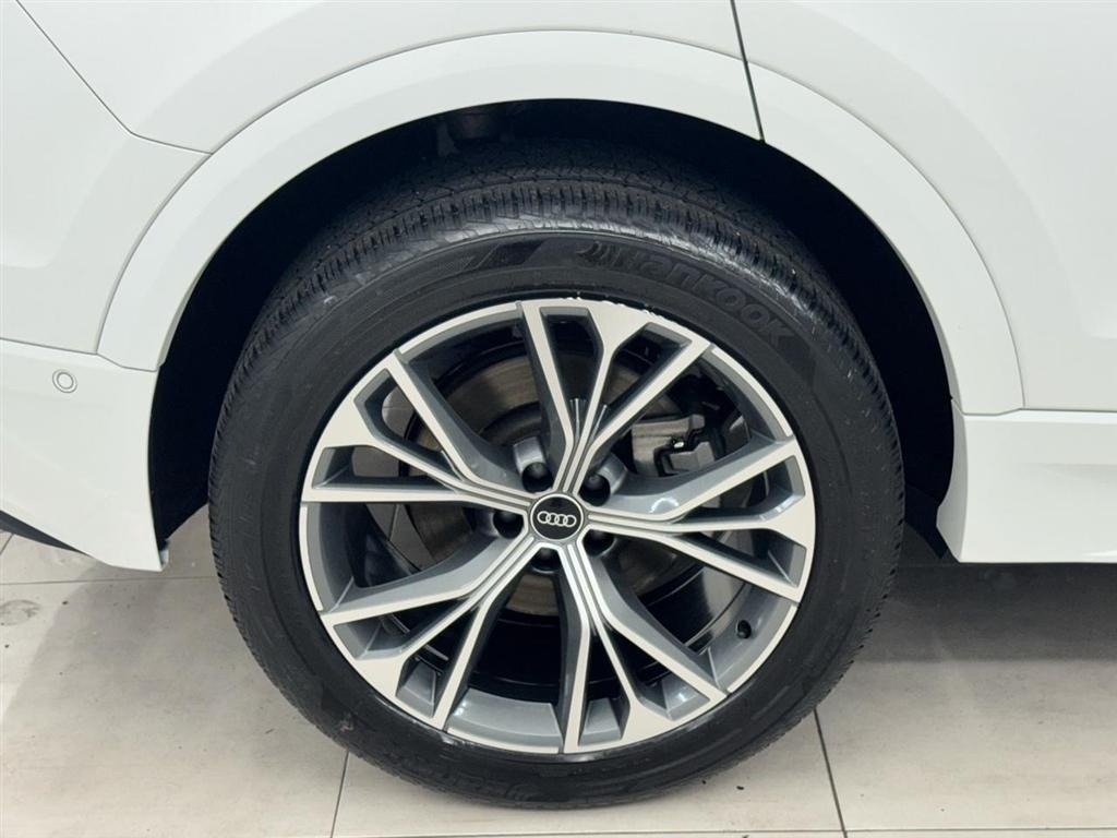 Audi Q8 Premium 55 TFSI quattro 2021