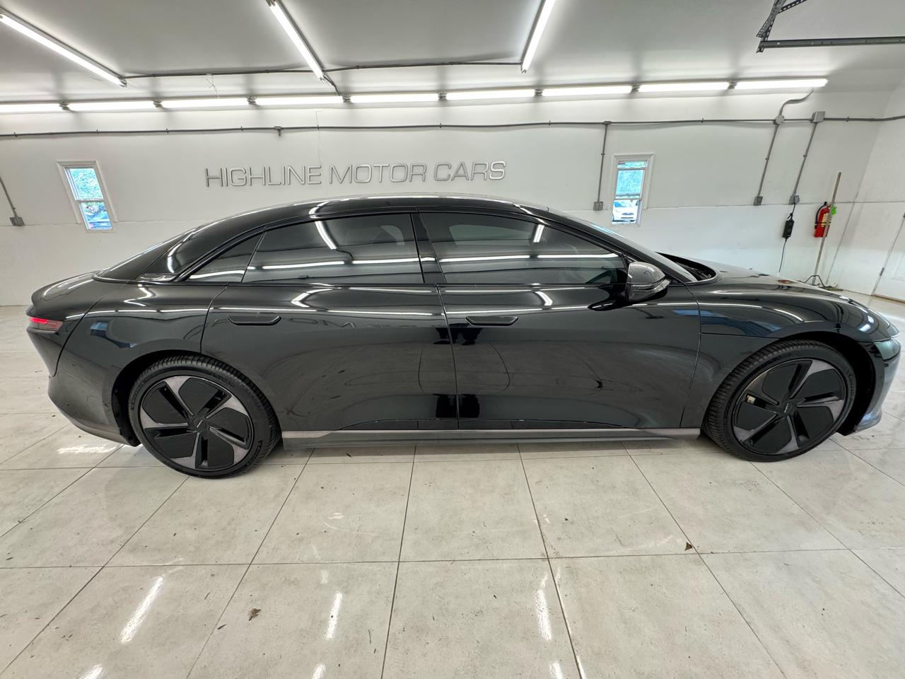 Lucid Air Touring AWD 2024