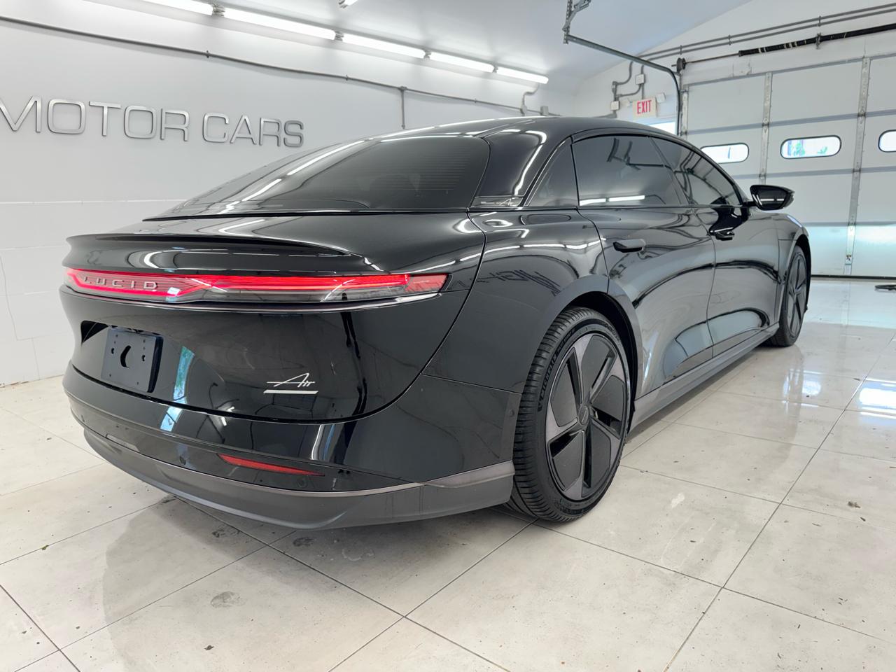 Lucid Air Touring AWD 2024