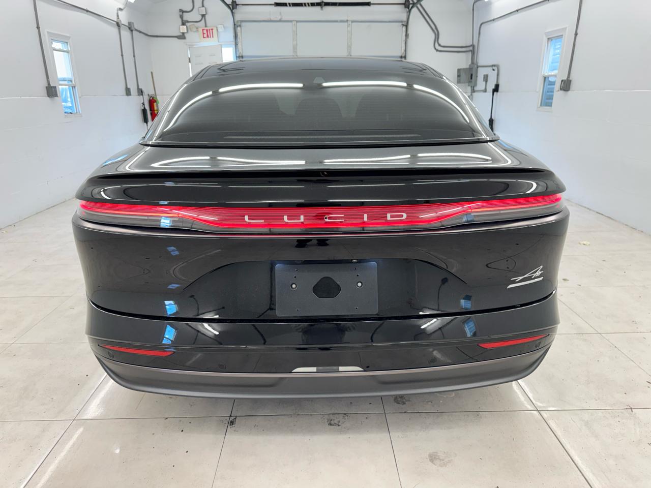 Lucid Air Touring AWD 2024
