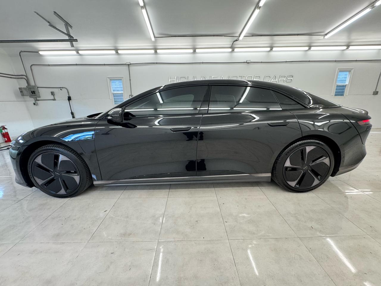 Lucid Air Touring AWD 2024
