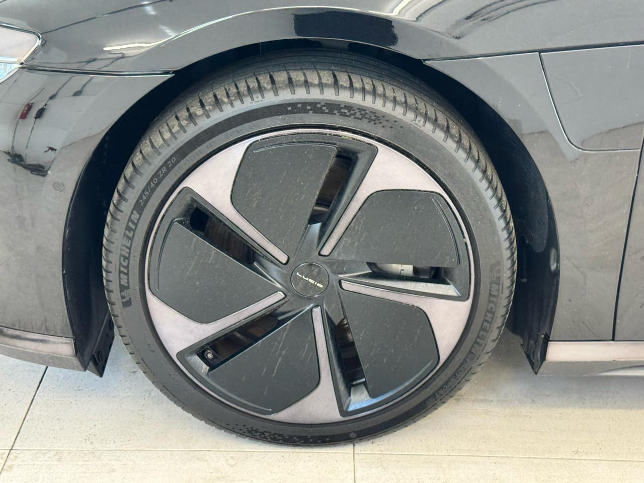 Lucid Air Touring AWD 2024