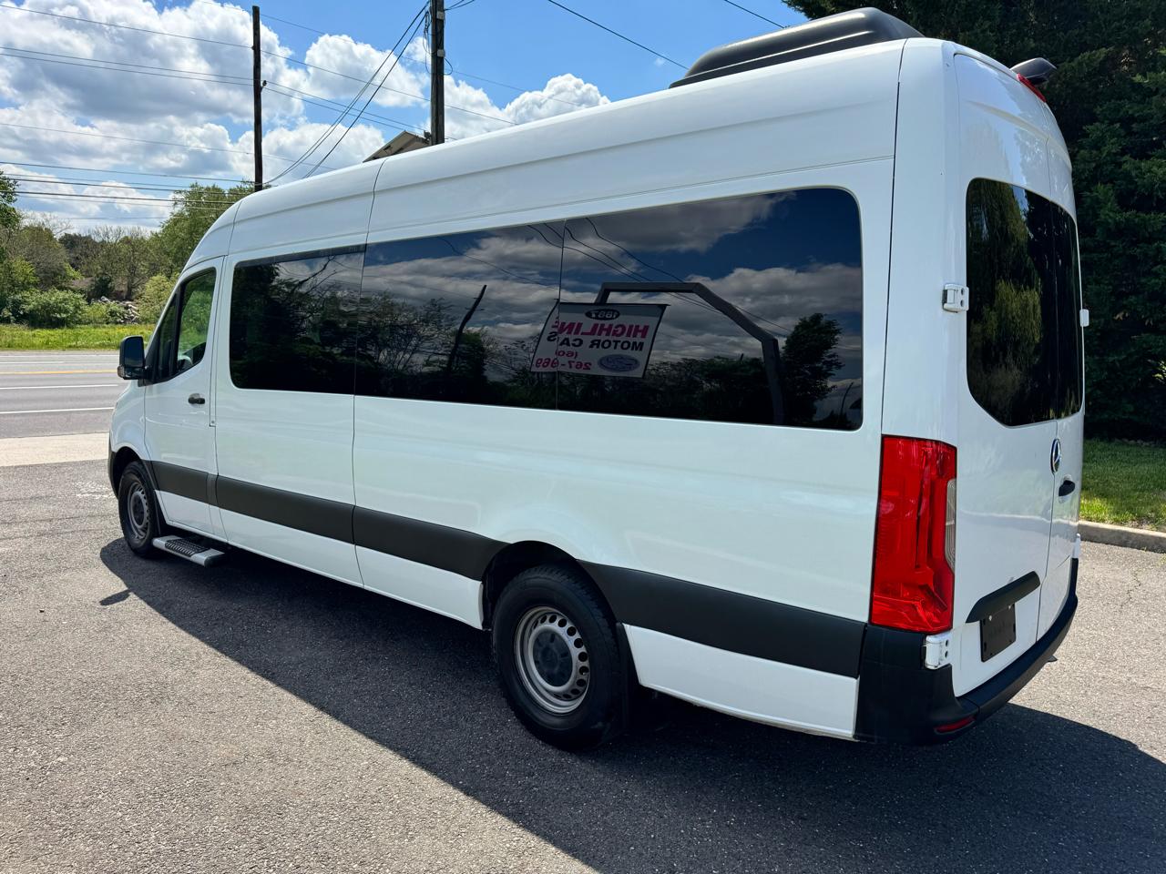 Mercedes-Benz Sprinter Passenger Van 2500 High Roof V6 170" RWD 2019