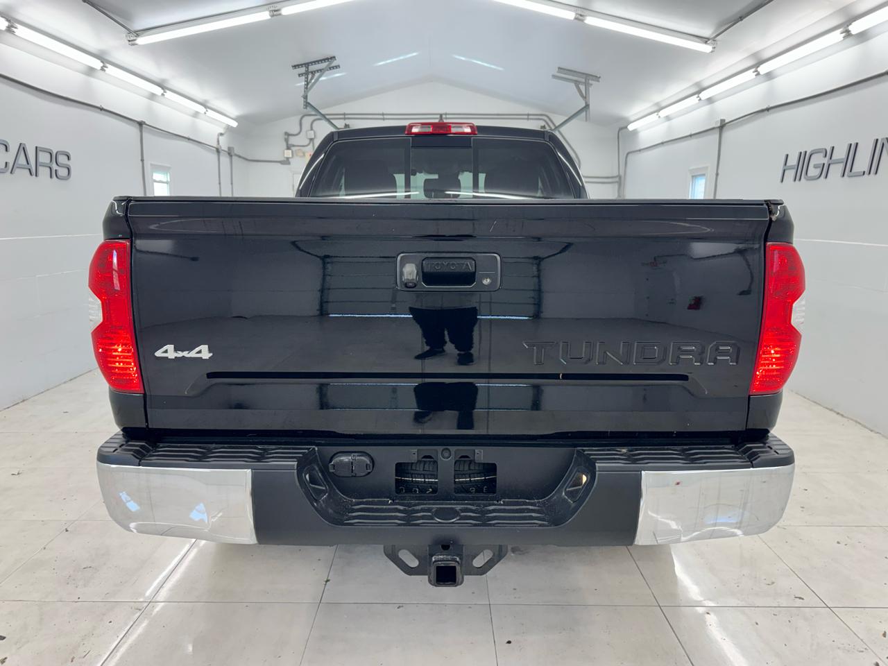 Toyota Tundra 4WD TRD Pro Double Cab 6.5' Bed 5.7L (Natl) 2021