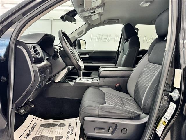 Toyota Tundra 4WD SR5 Double Cab 6.5' Bed 5.7L (Natl) 2021