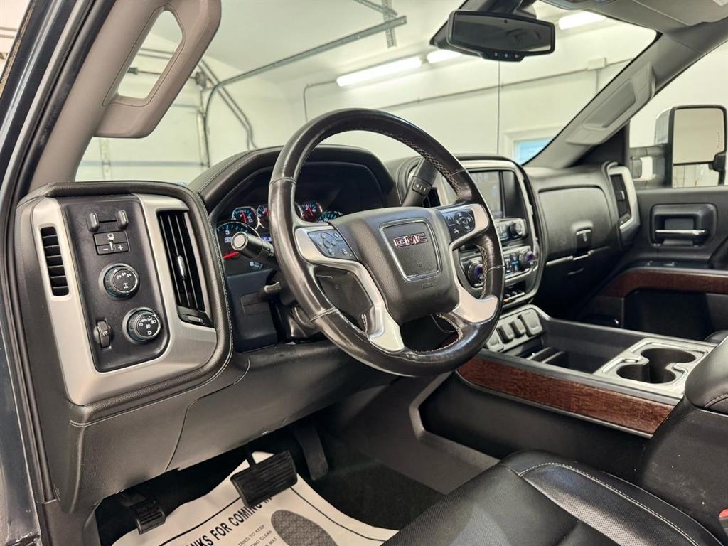 GMC Sierra 2500HD 4WD Double Cab 144.2" SLT 2017