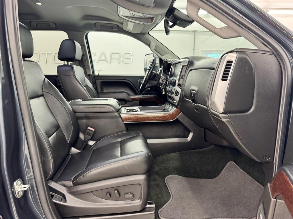 GMC Sierra 2500HD 4WD Double Cab 144.2" SLT 2017