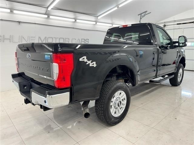 Ford Super Duty F-250 SRW XLT 4WD Reg Cab 8' Box 2017