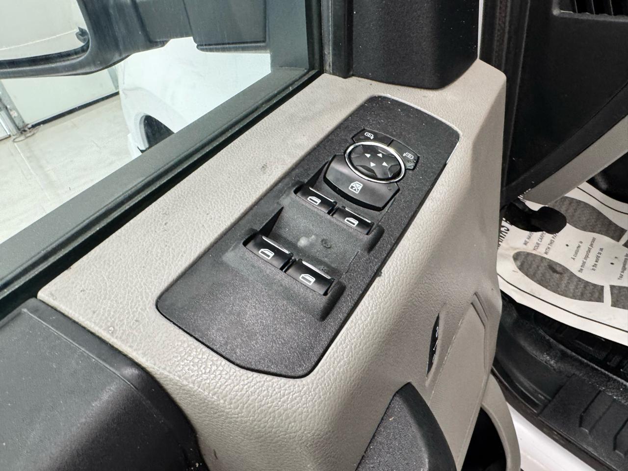 Ford Super Duty F-250 SRW King Ranch 4WD Crew Cab 8' Box 2021