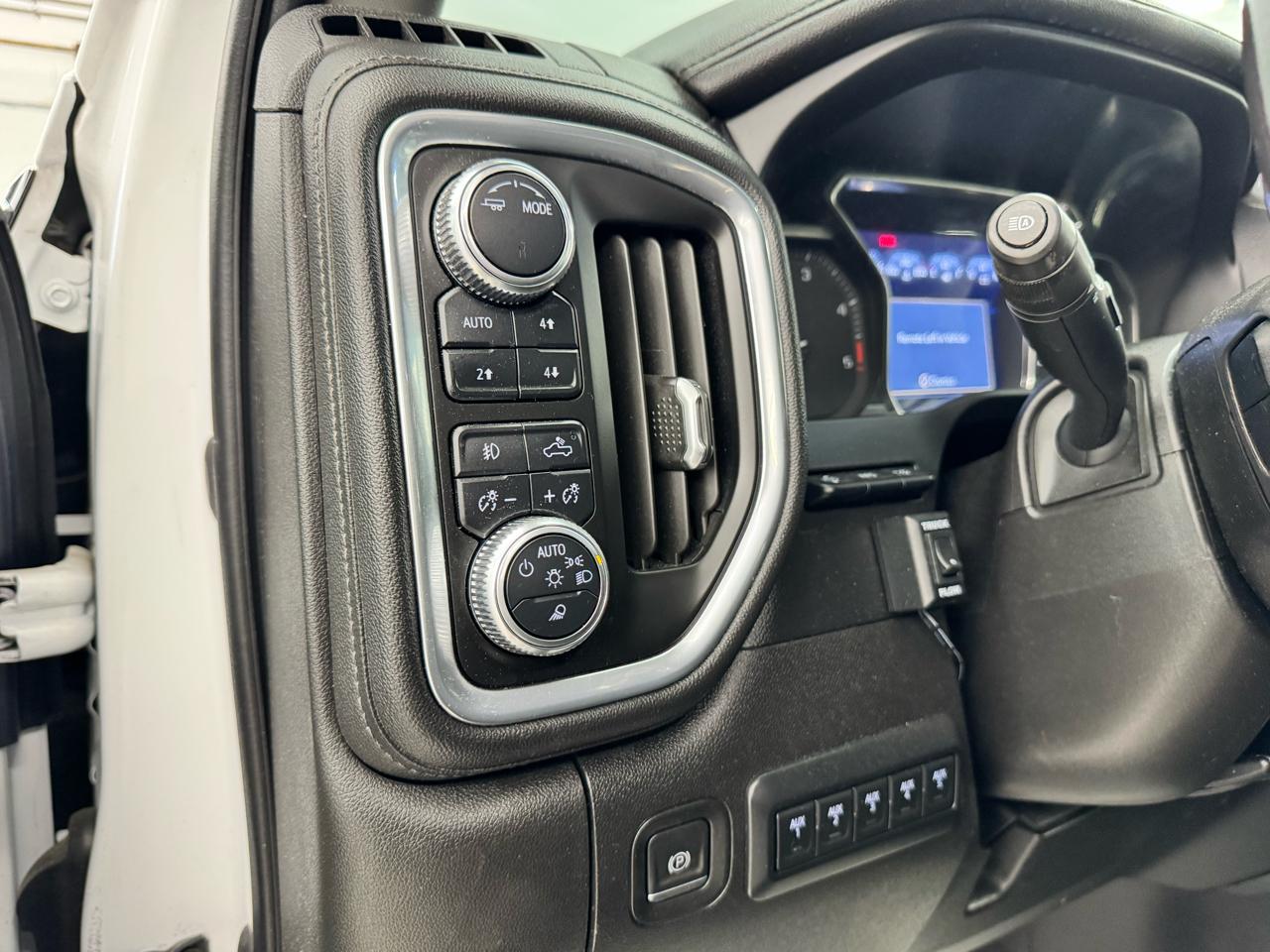 GMC Sierra 3500HD 4WD Crew Cab 172" Denali 2021