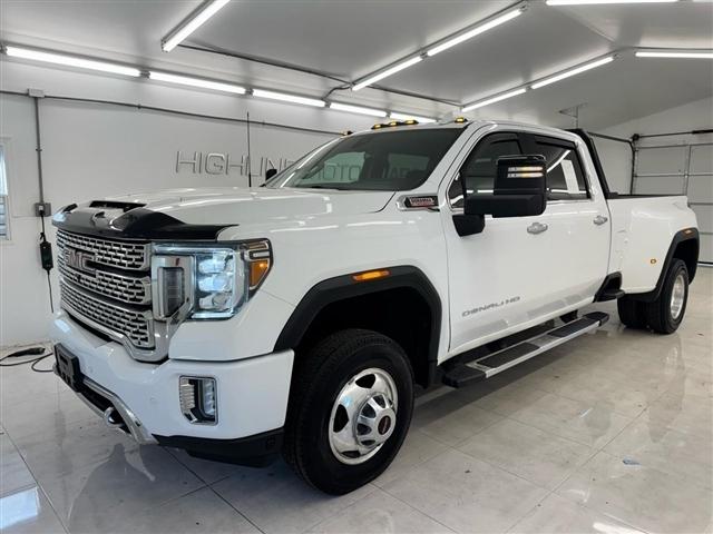 2021 GMC Sierra 4WD Crew Cab Long Box DRW Denali's photo