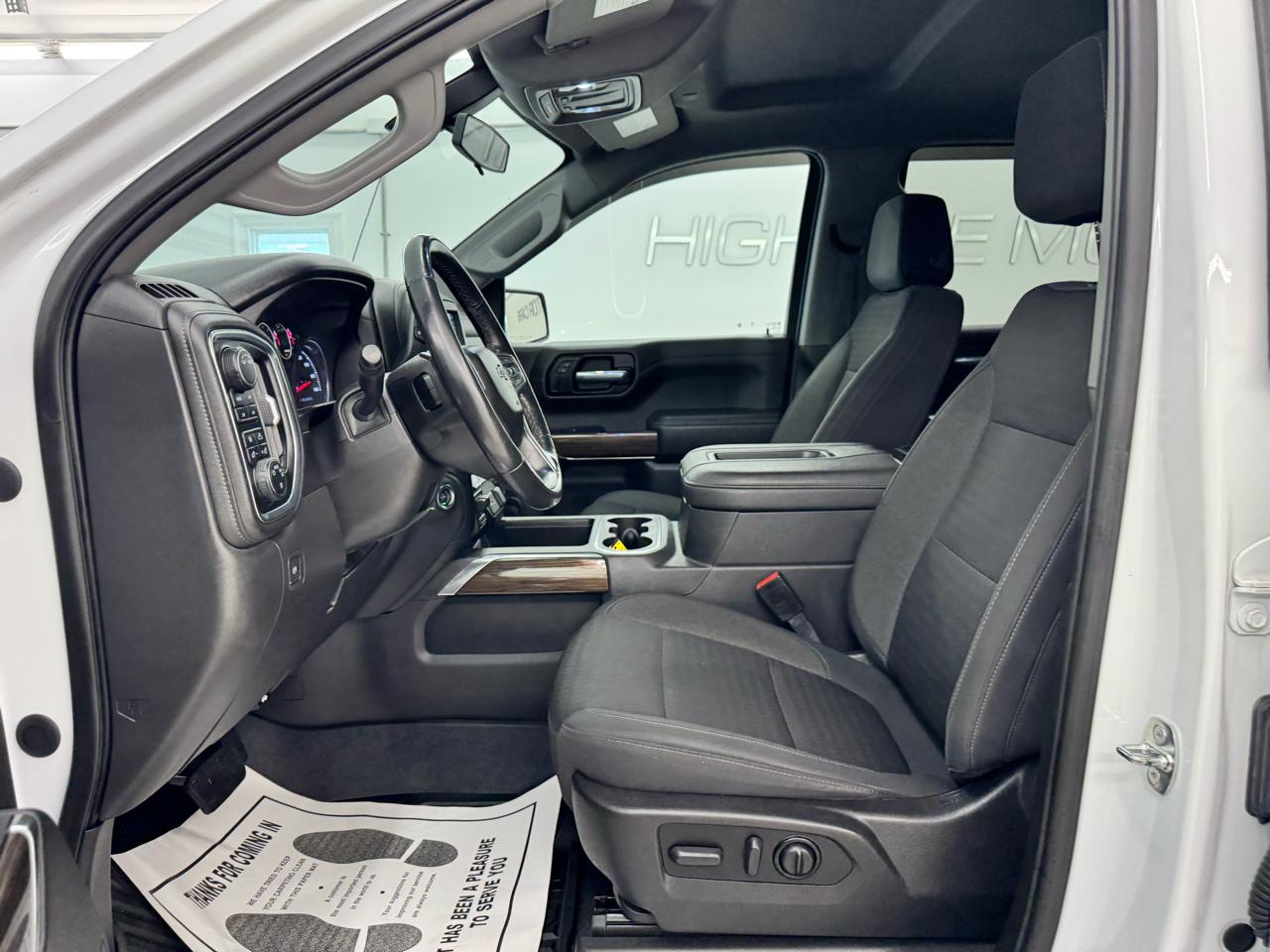 Chevrolet Silverado 1500 4WD Crew Cab 147" RST 2021