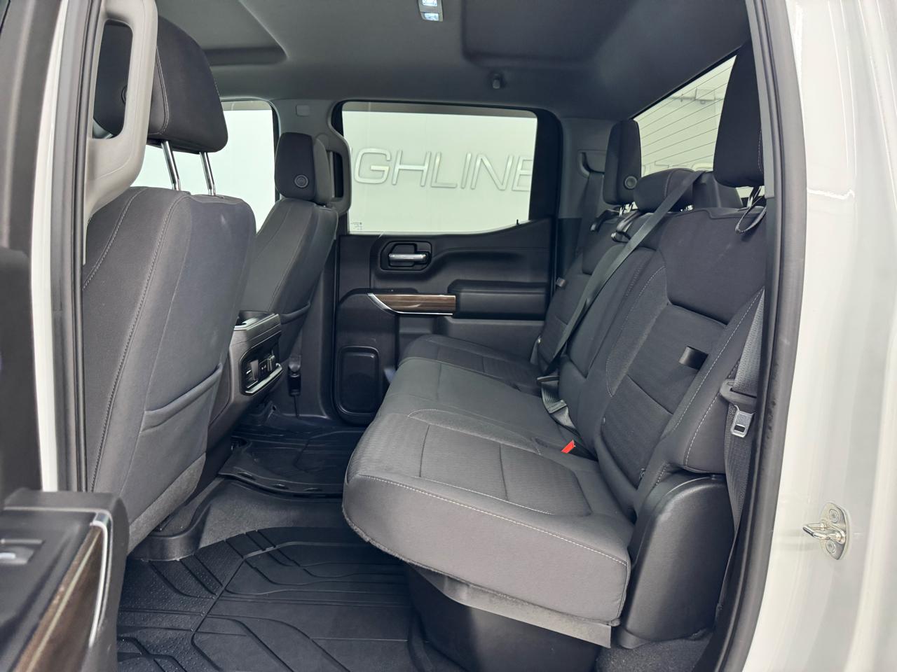 Chevrolet Silverado 1500 4WD Crew Cab 147" RST 2021