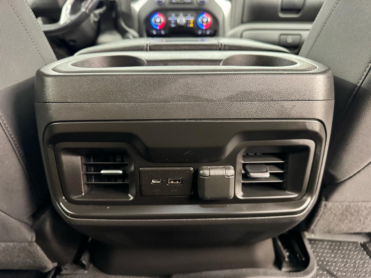 Chevrolet Silverado 1500 4WD Crew Cab 147" RST 2021